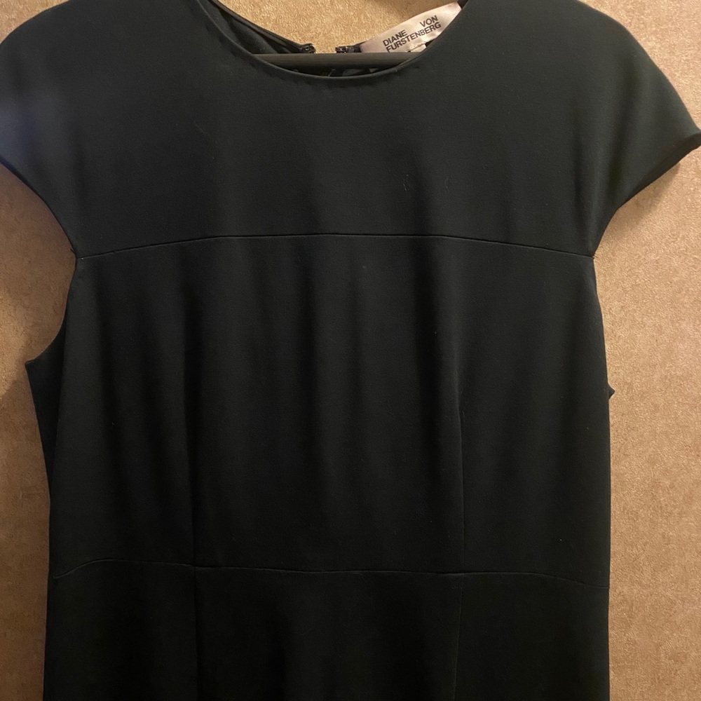 DVF - Picture 2 of 4